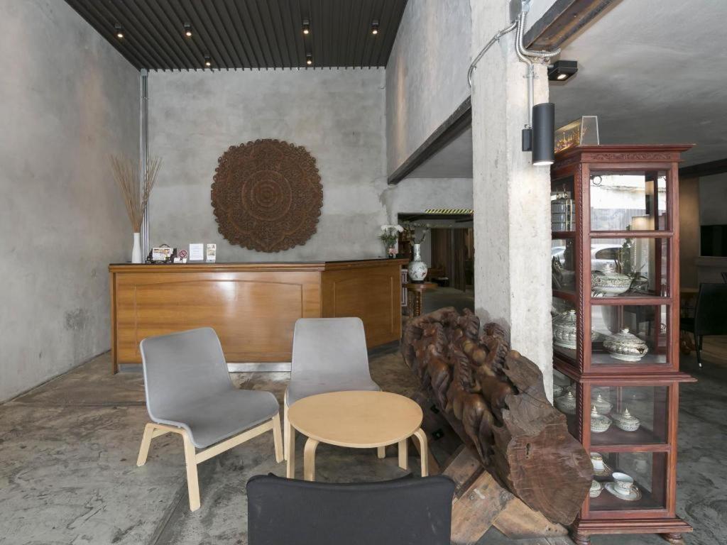Intown Residence Банкок Екстериор снимка