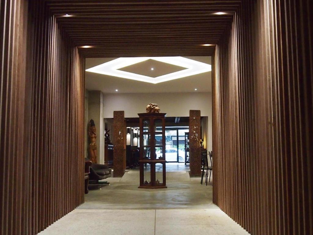Intown Residence Банкок Екстериор снимка
