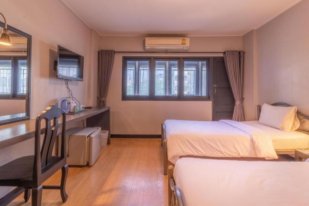 Intown Residence Банкок Екстериор снимка