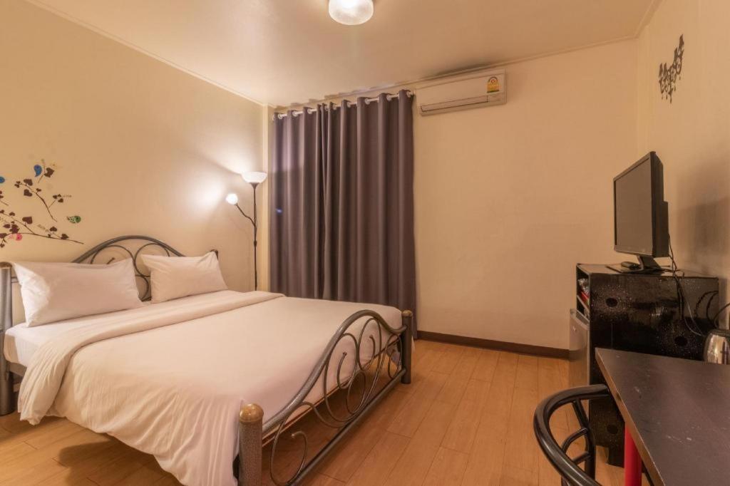 Intown Residence Банкок Екстериор снимка